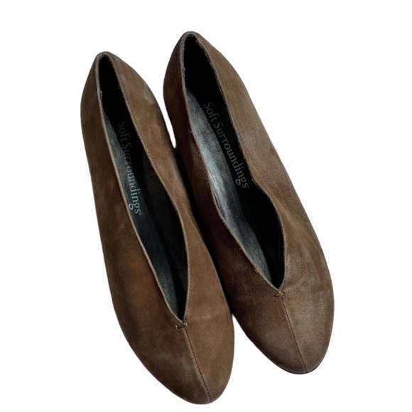 Soft Surroundings Fabrizia Beige Suede Slip On Wedge Heels Size 9 - Picture 2 of 15